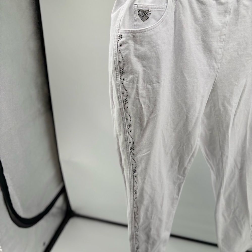 Quacker Factory Dream Jeannes White Embellished Pants Size 2X - Picture 14 of 16